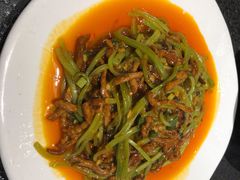 鱼香肉丝-万重锦·人文川菜馆(骡马市店)