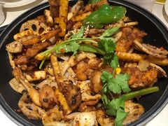 干锅牛蛙-渝蛙馆(新百店)