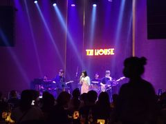 -TZ House音乐现场(来福士中心店)