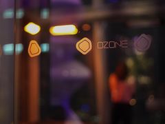 -OZONE 顶楼酒吧(香港丽思卡尔顿酒店)