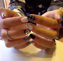 签到图片-NEW LOOK-绿麓 · 美甲美睫脱毛工作室