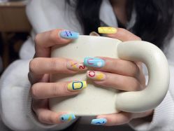 -UGIRL有个美甲