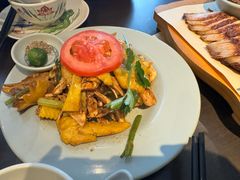 -大头虾越式风味餐厅(光明广场店)