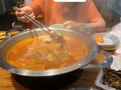 -野山舂·贵州现舂酸汤牛肉(鸿通城店)