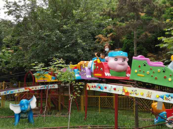 沈阳中山公园游乐场