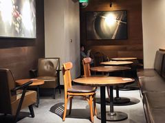 -星巴克(西藏路店)