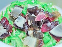 松花蛋拌青椒-鱼你相聚·河鲜馆(袁家岭店)