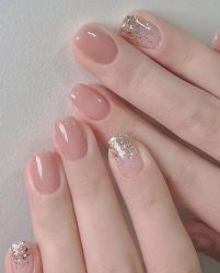 -花漾美甲美睫