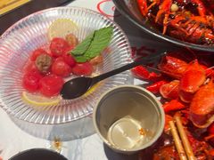 -肥肥虾庄·金牌油焖大虾(杨园滨江时代walk店)