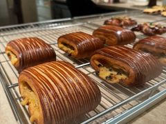 -VERIE BAKEHOUSE