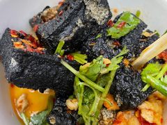 -黑色经典臭豆腐·湖南特产(坡子街店)