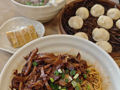 -佬钱湾仔(衣裳街店)