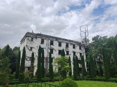 -四川汶川特大地震漩口中学遗址