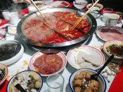 -厂花素芬九宫格火锅(红光店)