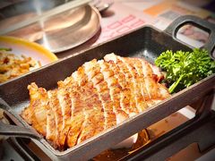 带你碳烤猪颈肉-POKIPOKI泰食谷仓东南亚菜(侨香店)