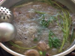 -老石黑山羊毛驴肉火锅(金凯广场店)