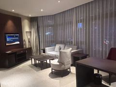 -深圳湾科技园丽雅查尔顿酒店