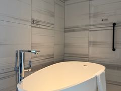 -大连星海皇冠假日酒店