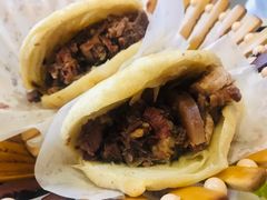 -闫家驴肉老店(华电一校店)