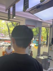 -首脑美发沙龙