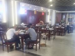 -潇湘华天大酒店-湘·悦美食街(芙蓉中路店)