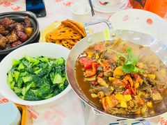 -堂瓦里·33年传统赣菜(第一街区店)