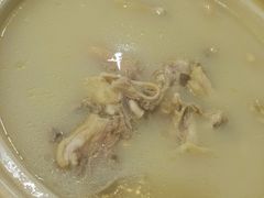-渝君重庆火锅(嘉宾路店)