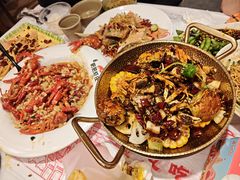 -肥肥虾庄·金牌油焖大虾(汉口城市广场店)