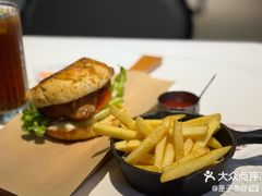 -必胜客(滨江店)