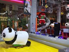 -嗨翻Hi-Fun竞技主题乐园·蹦床团建生日轰趴(荆川 国光1937店)