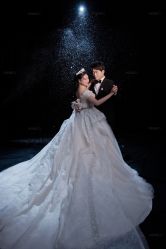 -雪中彩影婚纱摄影·微光艺术中心