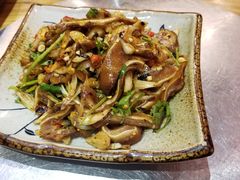 苦藠猪耳-郑件洋芋饭庄