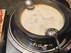 -大匠工房古船木艺术餐厅·猪肚鸡专门店(长白仙岛店)