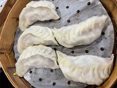 三丁蒸饺-大龙汤包