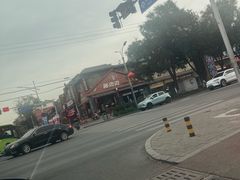 -路边边.炒菜烧烤.音乐餐厅(良乡长虹店)