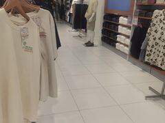 -优衣库(广州天河领展广场店)