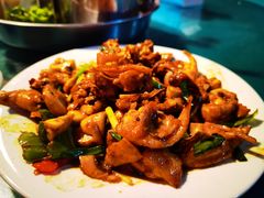 -三亚火车头万人海鲜广场