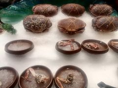 -钱小奴海鲜自助黑金店(杭州滨江龙湖店)