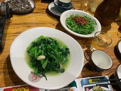 -老滇山寨•云南特色菜•地方菜•民族风情歌舞表演(金碧店)