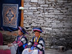 -高荡千年布依古寨旅游景区