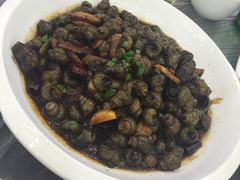 -侬佳蒸菜馆(听潮店)