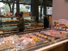 面包甜点陈列柜-巴黎贝甜(常德路店)