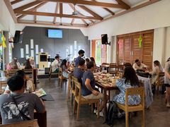 -Chom Cafe and Restaurant