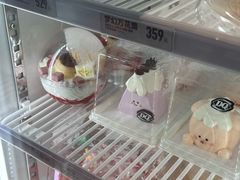 -DQ·蛋糕·冰淇淋(大宁国际商业广场店)