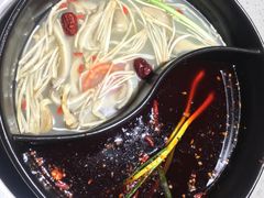 -钢管厂歆瑞源油卤串串香(春熙路太古里店)