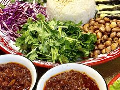 -闯关东东北农家菜(崂山石老人店)