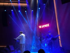 -TZ House音乐现场(来福士中心店)