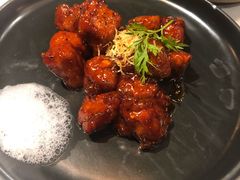 红酒泡沫牛仔粒-荟廷·晶萃(陆家嘴尚悦湾店)