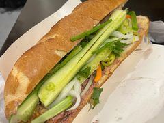 -Bánh Mì Huynh Hoa