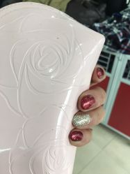 -小红楼美甲美容中心